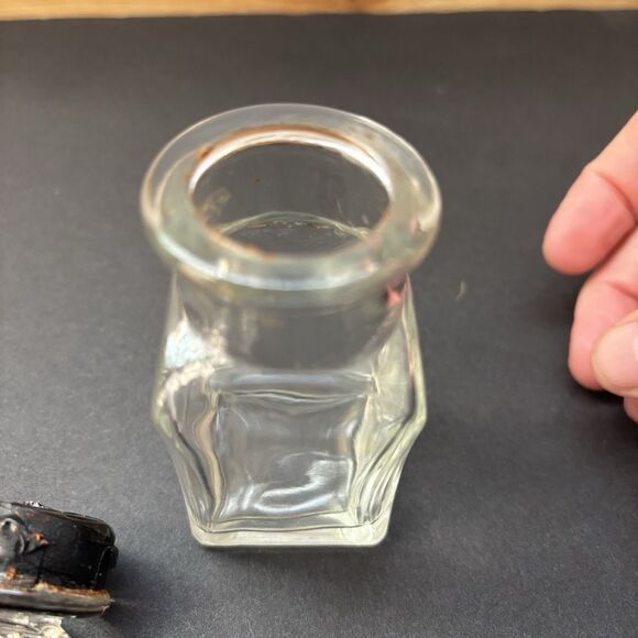 Vtg CLEAR SQUARE GLASS PERFUME BOTTLE With STOPPER APOTHECARY - Picture 4 of 8